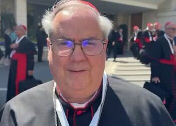 El cardenal Rossi propone una oración serena y esperanzada ante la elección del nuevo Papa