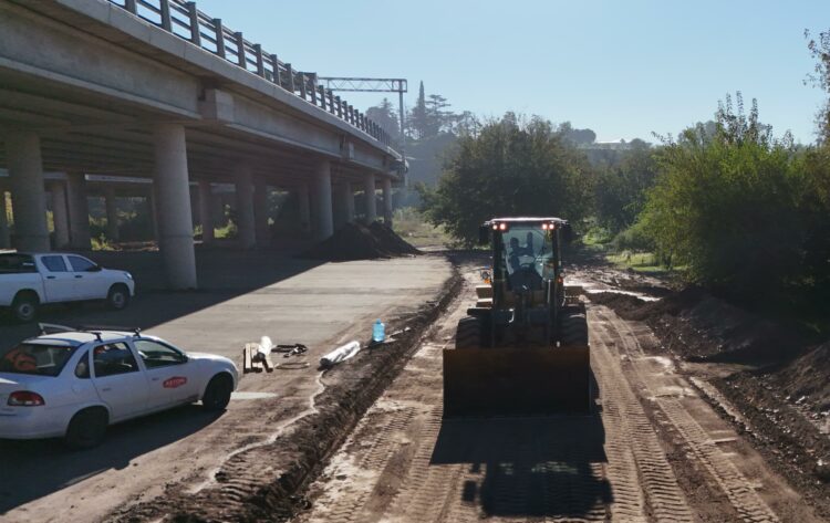 También se construirá una rotonda y un acceso sobre la colectora para optimizar el ingreso a las distintas áreas deportivas.