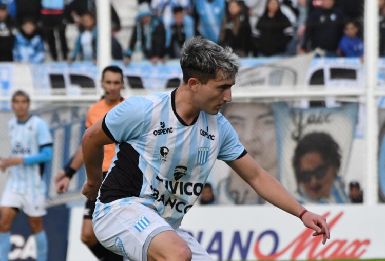 Racing enfrenta a Gimnasia y Tiro