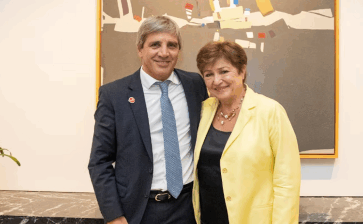 La misión del FMI concluyó su visita a la Argentina y Economía relativiza la necesidad de acumular reservas