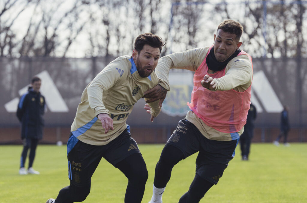 Scaloni confirmó a Messi como titular ante Colombia: "Va a jugar de entrada"