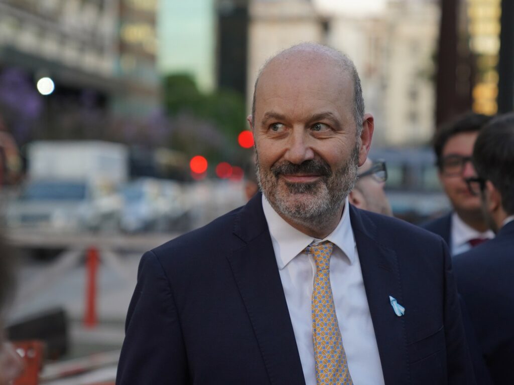 Frente multisectorial marchará al Ministerio de Desregulación contra los recortes