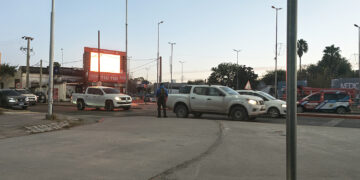 El nudo vial de La Mujer Urbana colapsa en varios momentos todos los días.