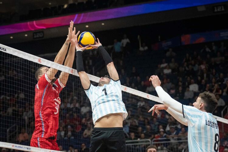 Pablo Kukartsev fue el máximo anotador con 15 puntos.