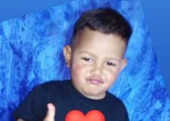 Buscan a un niño de 5 años que estaba a cargo de la Senaf