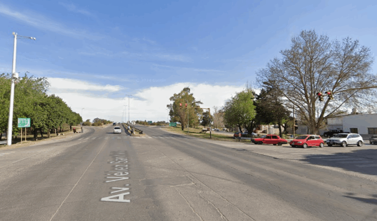 Corte total en la intersección de Avenida Vélez Sarsfield y calle Bermudas.