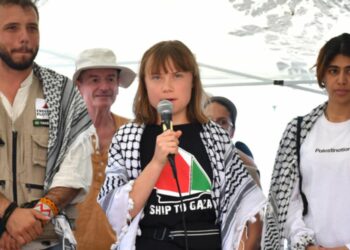 Detienen a Greta Thunberg y activistas de la Flotilla de la Libertad hacia Gaza: ONG y gobiernos exigen “liberación inmediata”