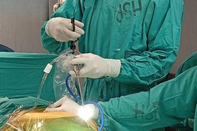 Se trata de una técnica innovadora, menos invasiva y con alta tasa de recuperación ambulatoria.
