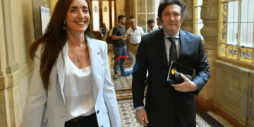 Milei y Villarruel celebran el Día de la Bandera en actos diferenciados.