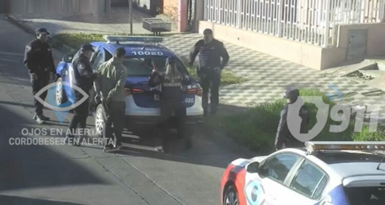 Detuvieron a un hombre de 29 años en barrio Parque San Vicente