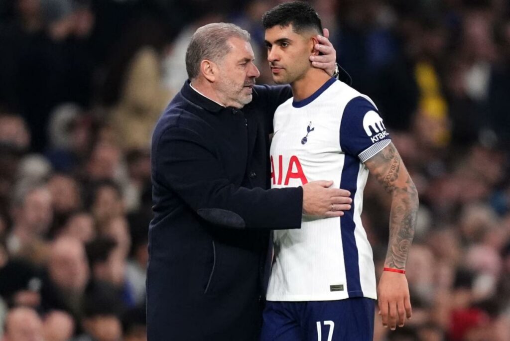 Tottenham despidió a su técnico pese a ganar la Europa League