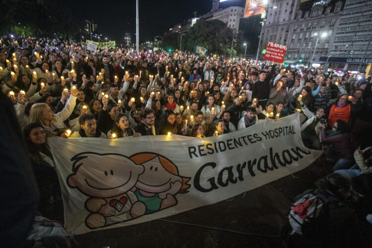 Los residentes del Garrahan durante la concentración en el Obelisco. Hospital Garrahan