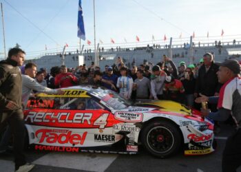 Histórico regreso del Turismo Carretera a Córdoba