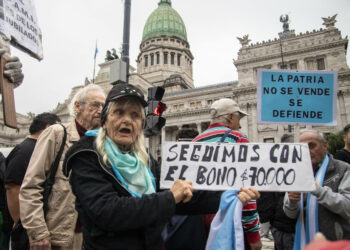 La CGT, feministas y trabajadores del Garrahan se movilizan hoy junto a los jubilados