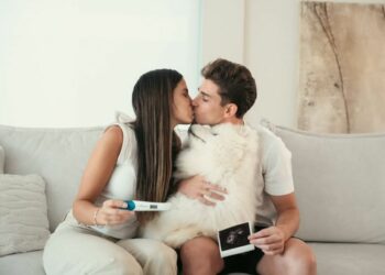 Las tiernas fotos con las que Julián Álvarez anunció que será papá