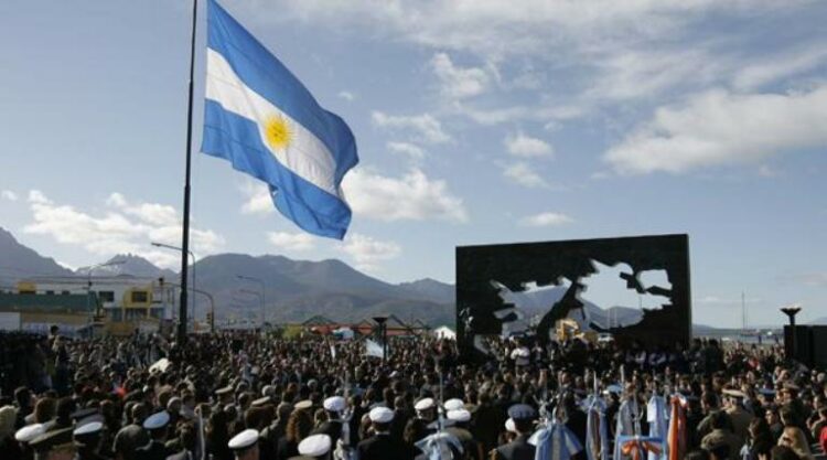 La OEA instó al Reino Unido a retomar el diálogo por Malvinas y Milei reafirmó la soberanía argentina