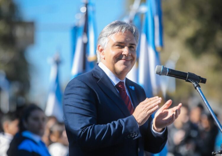La gestión de Llaryora logró una tasa del 9,75% y ofertas por más de US$ 1.000 millones.