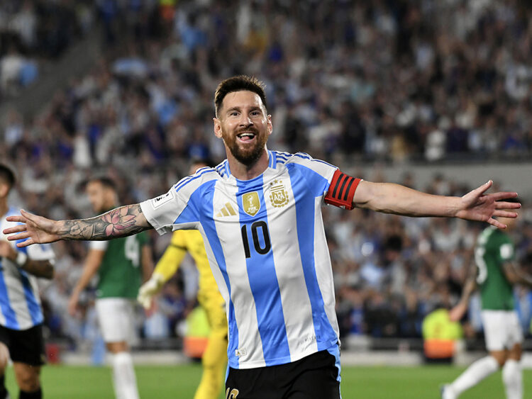 Lionel Messi cumple 38 años y sus fanáticos lo saludaron en redes sociales.