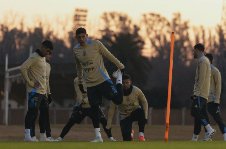 Messi de titular y el regreso de Enzo Fernández: como formará la Scaloneta para enfrentar a Colombia