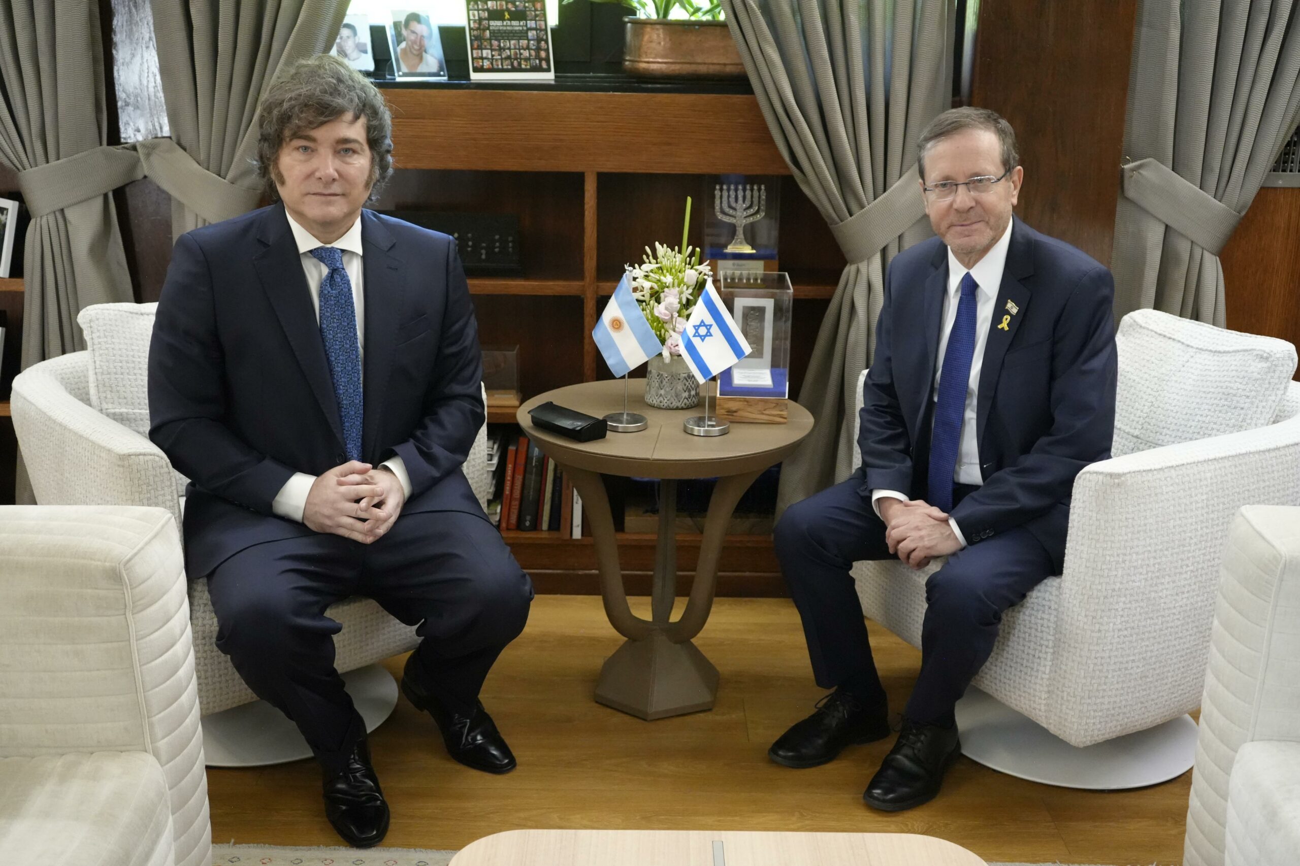 Milei se reunió con su par Isaac Herzog y con Benjamin Netanyahu Javier Milei y Isaac Herzog.