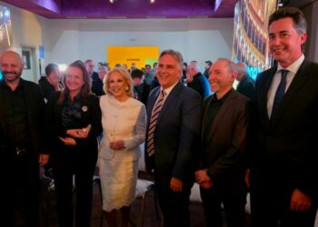 Mirtha Legrand acompañó a Llaryora en la presentación de los Premios Sur