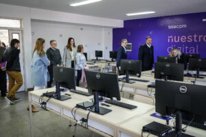 "Nuestro Lugar Digital", un espacio para la formación docente y estudiantil "Nuestro Lugar Digital", un espacio para la formación docente y estudiantil