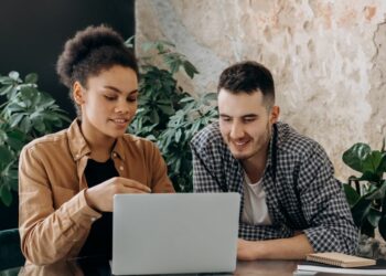 Salarios pretendidos en Argentina 2025: Cuánto piden los candidatos por nivel y sector