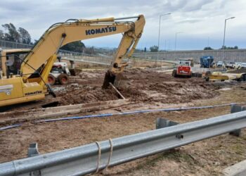 Se restablece el servicio de agua en los 100 barrios afectados por la rotura de un caño