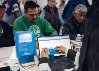 Tramites sube y Club Atenas