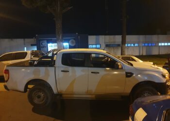 Un policía herido tras ser arrastrado por una camioneta que evadió un control