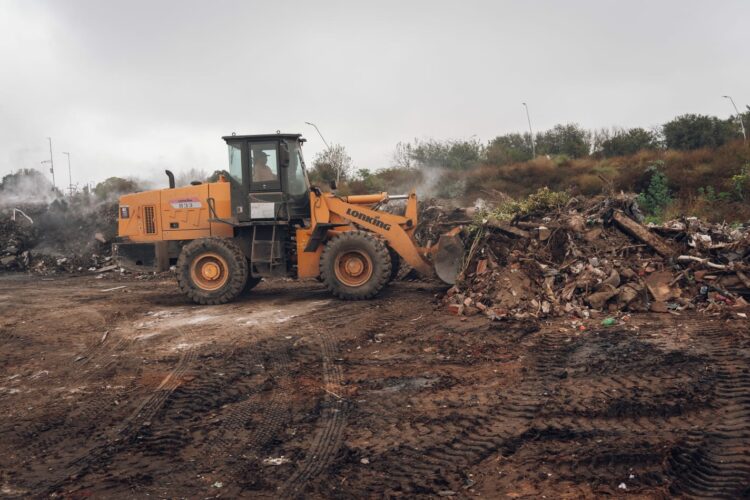 La Municipalidad de Córdoba intimó a propietarios de terrenos abandonados por la formación de macrobasurales.