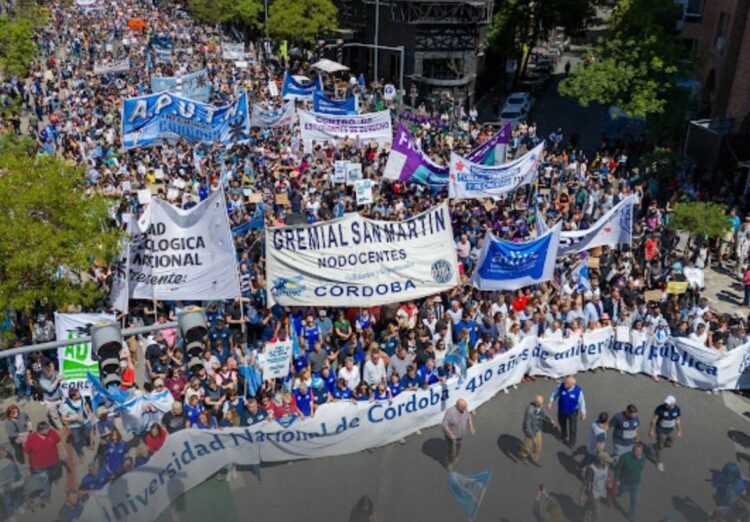 Docentes universitarios paran 48 horas: ADIUC se suma a la protesta nacional