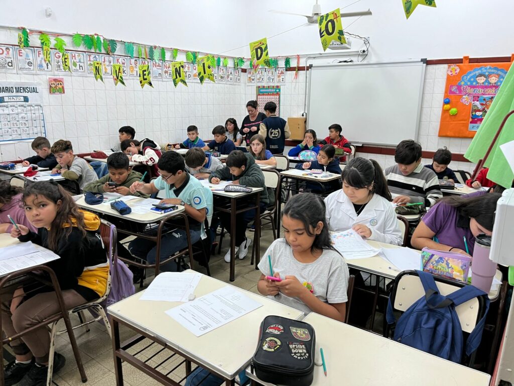 Más de 130 estudiantes municipales avanzan en la Olimpiada Matemática Ñandú
