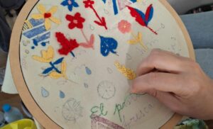"Bordadoras en el Museo": diez años de creación colectiva, encuentro y palabra
