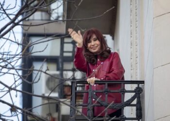 Juez criticó a Cristina Kirchner por “autopercibirse Eva Perón”