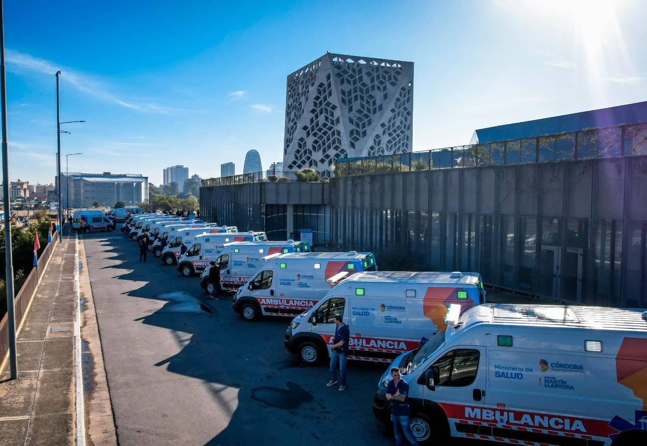 La Provincia entregó 66 nuevas ambulancias de alta complejidad Nuevas ambulancias.