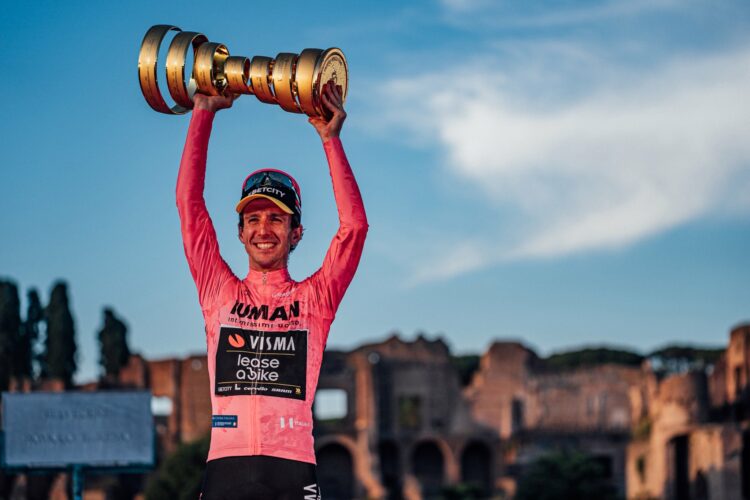 Simon Yates, campeón del Giro de Italia