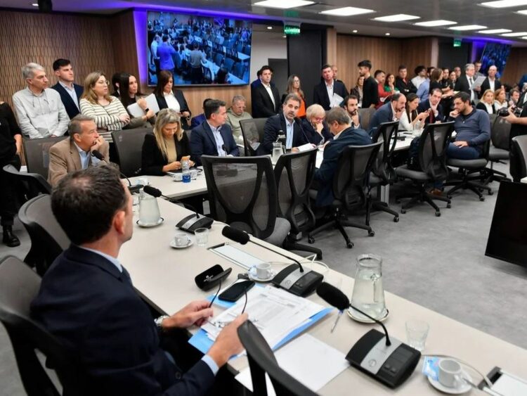 La Comisión Libra define mañana su futuro y aparece en el horizonte el juicio político a Milei