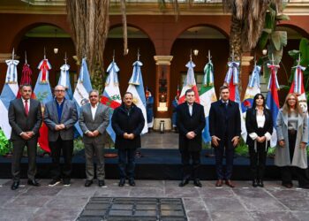 La reunión entre los mandatarios del Norte Grande y Litoral