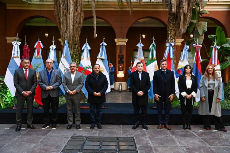 La reunión entre los mandatarios del Norte Grande y Litoral