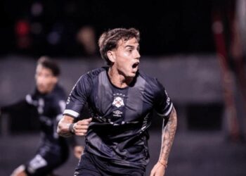 Matías Fonseca cerca de Instituto