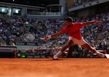Djokovic y Alcaraz avanzaron a cuartos de Roland Garros