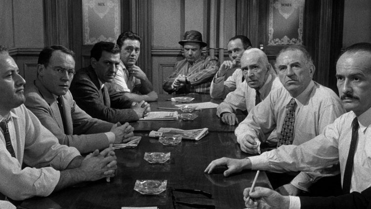 Película original "12 Angry Men" (1957)