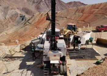 El Gobierno agiliza trámites mineros y busca acelerar inversiones en el sector