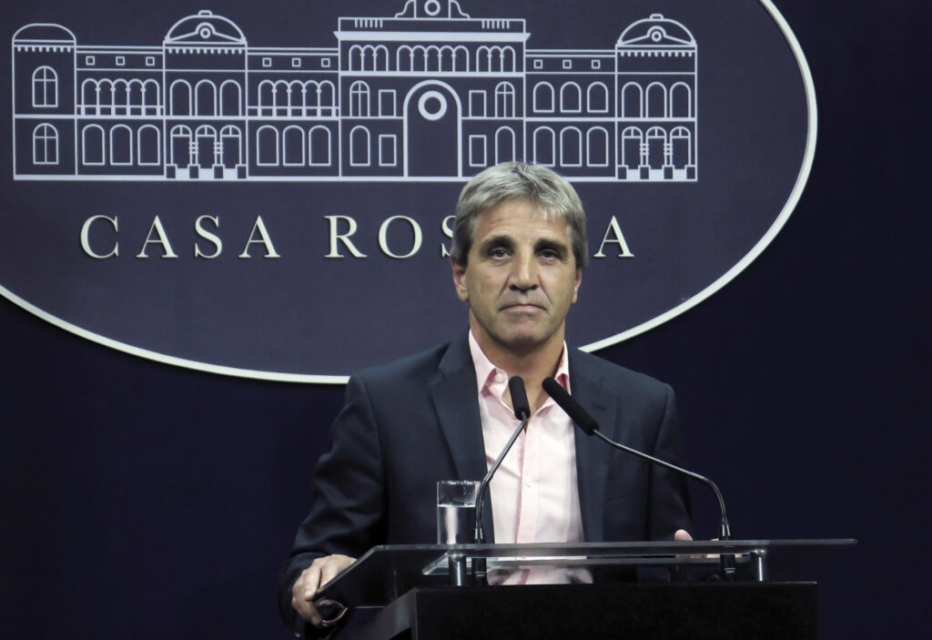 Caputo al campo: Eliminar las retenciones es una obsesión para este Gobierno
