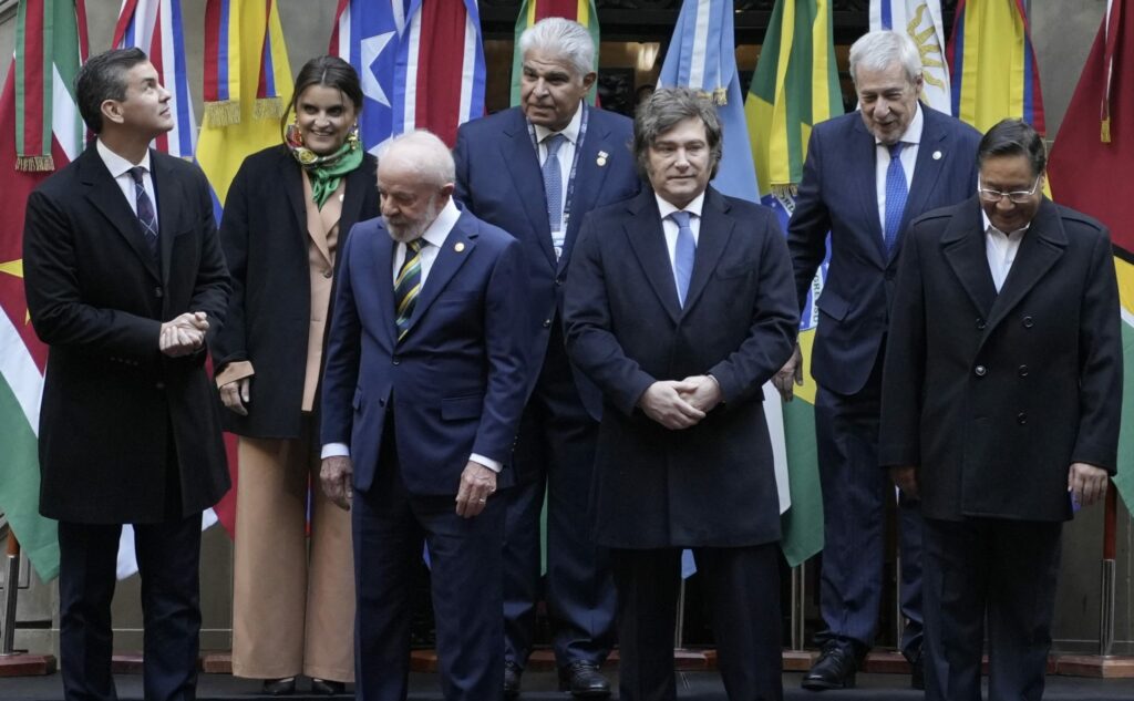 Milei encabeza la Cumbre de Líderes del Mercosur
