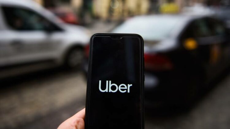 Regulación de apps de viajes: Uber advierte que 4 de 5 conductores quedarían afuera
