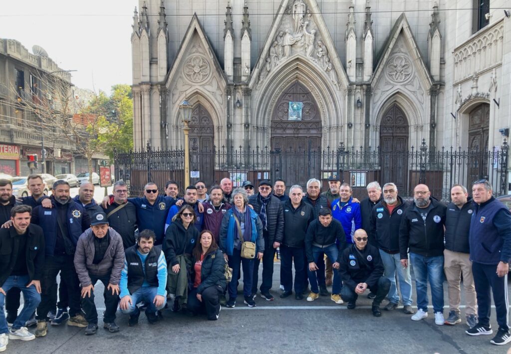 Con ollas populares en Constitución, la CATT y los Moyano reclamaron por "soberanía y justicia social"