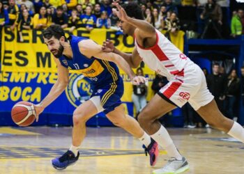 Boca luchó y venció a Instituto en el tiempo suplementario