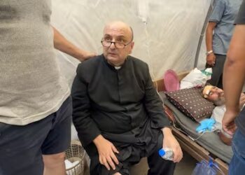 Israel bombardeó una iglesia en Gaza a cargo de un cura argentino